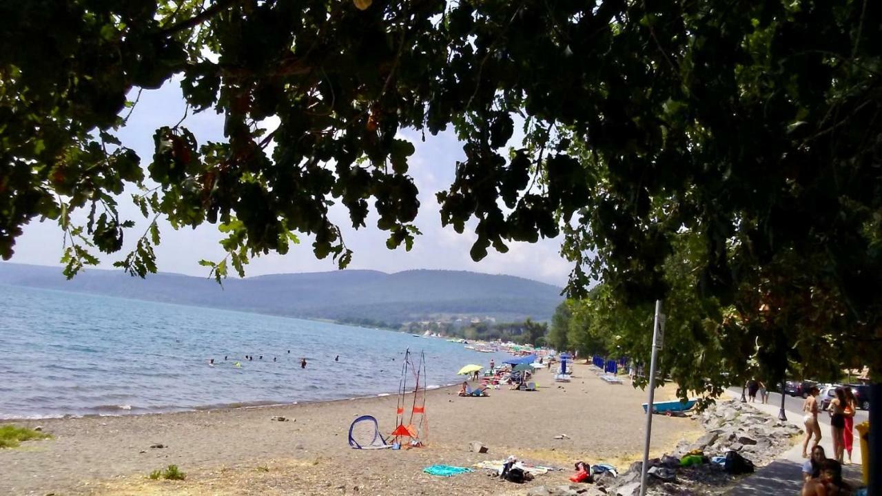 Alloggio Turistico D'Annunzio บรักชาโน ภายนอก รูปภาพ